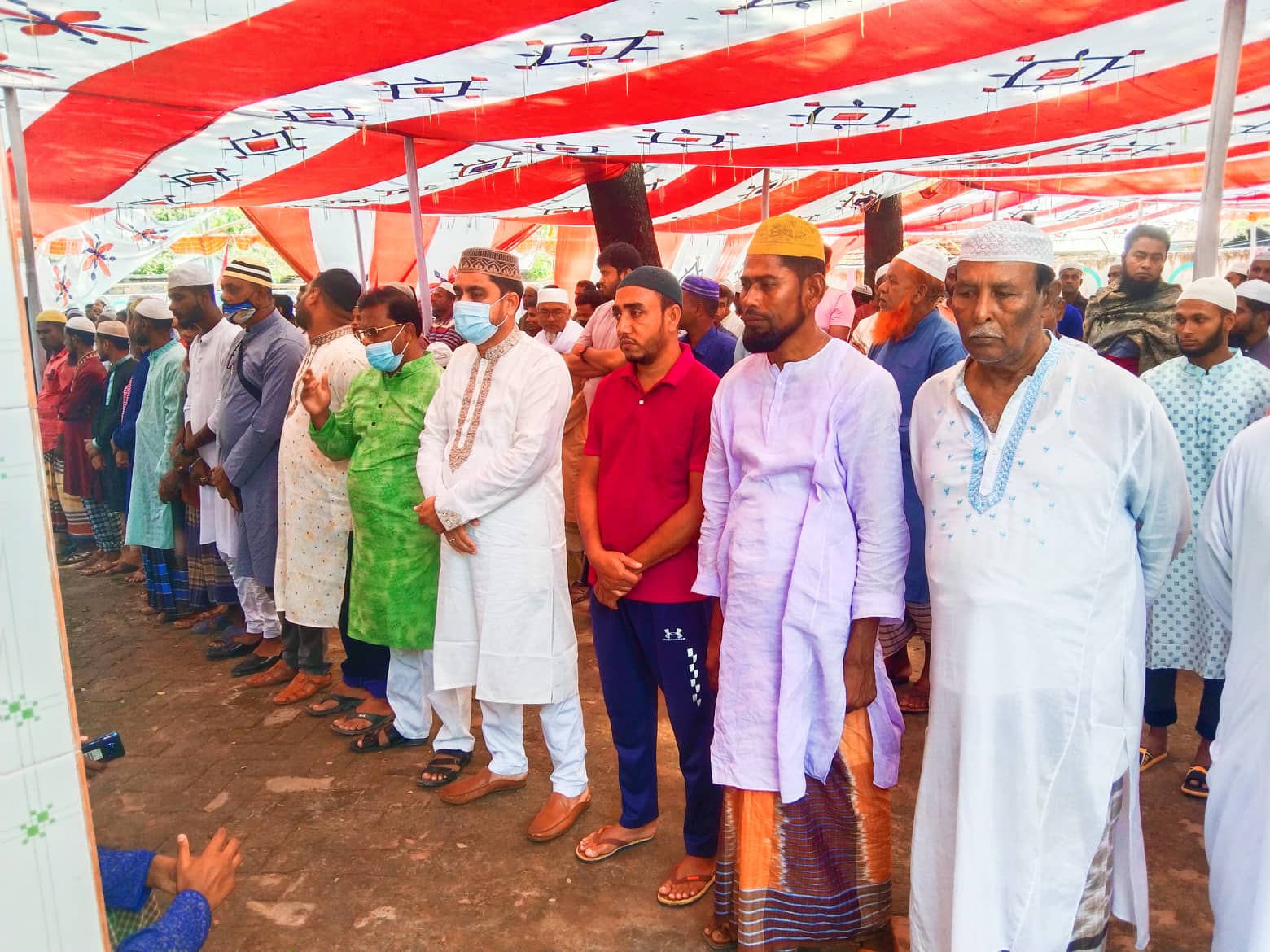 মণিরামপুরের শাহাদাত হোসেন গাজী (খোকনের) জানাজা নামাজ অনুষ্ঠিত 