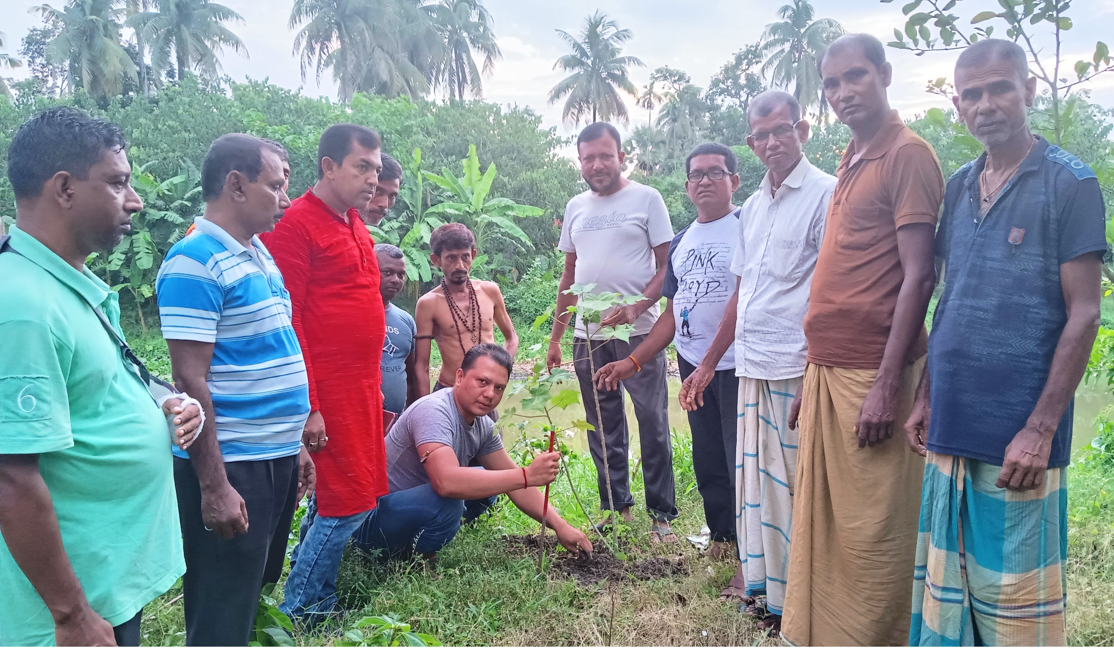 কেশবপুরে বৈদিক সনাতন সংঘের মতবিনিময় ও বৃক্ষরোপণ 