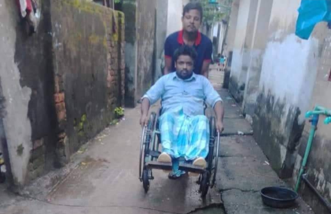 পটিয়ার হাবিবুর পাড়া মধ্যেম গলি সড়কের বেহাল দশা সংস্কার দাবি