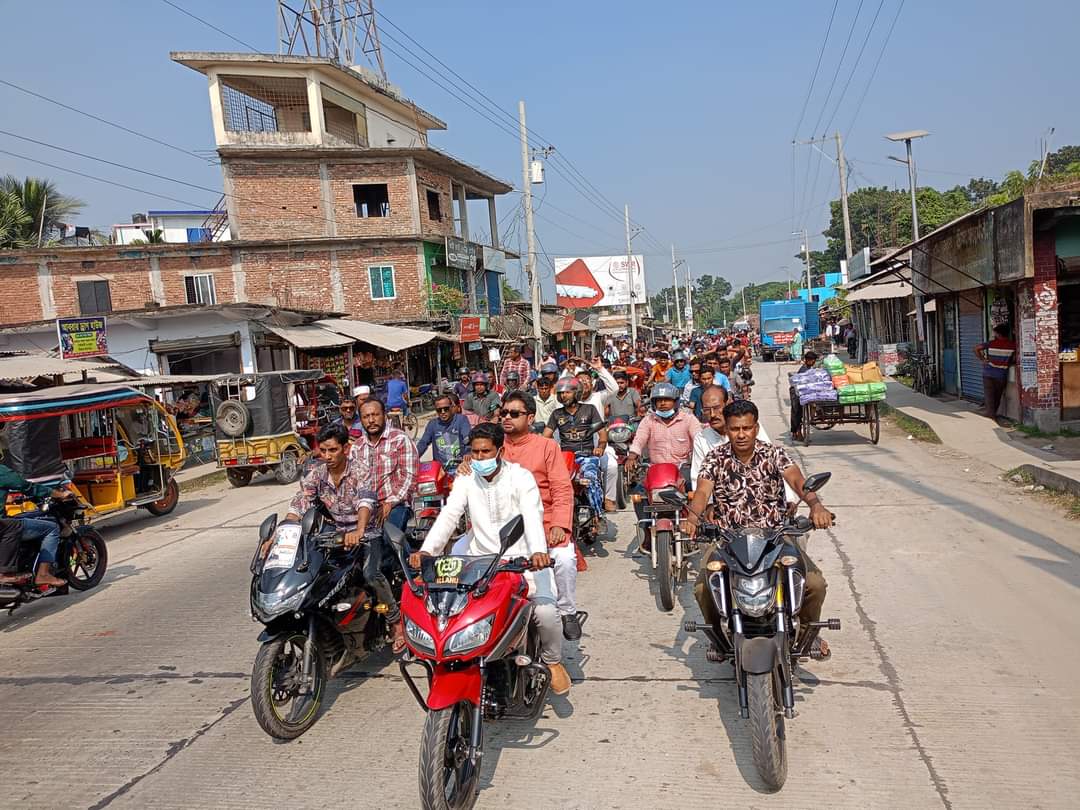 মনিরামপুরে দুই শতাধিক মোটরসাইকেল নিয়ে এস এম ইয়াকুব আলীর মহড়া