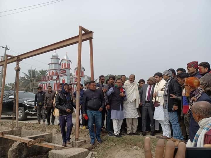 ভবদহ পাড়ের স্থায়ী জলাবদ্ধতা সমাধানের জন্য পরিদর্শনে এমপি এস এম ইয়াকুব আলী 