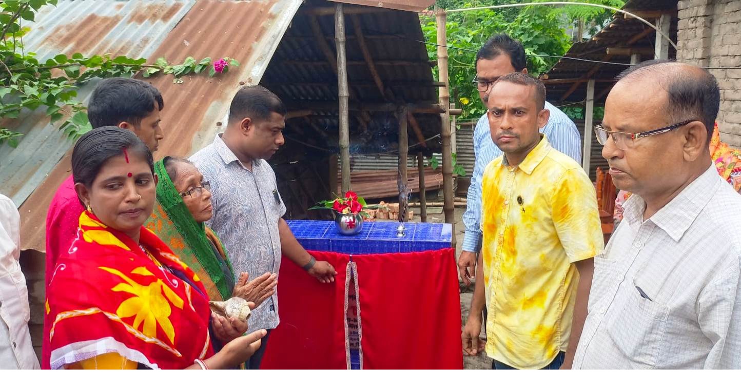 কেশবপুরে মহামায়া কালী মন্দিরের ভিত্তিপ্রস্তর উদ্বোধন করলেন ইউএনও